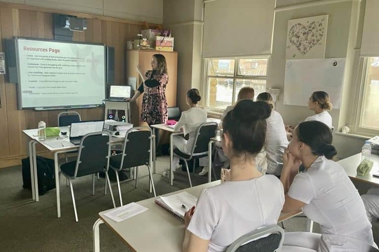 Oldham Based IT Firm Educates Huddersfield Students with Tech Workshops