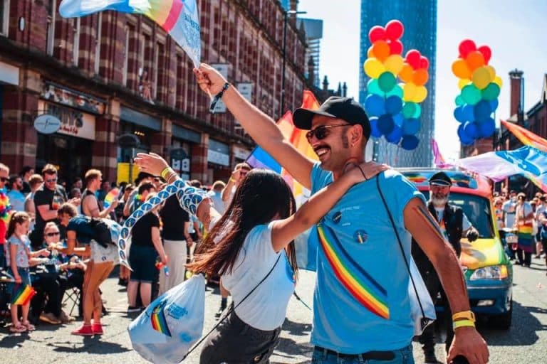 BOOKING.COM ANNOUNCES MANCHESTER PRIDE SPONSORSHIP