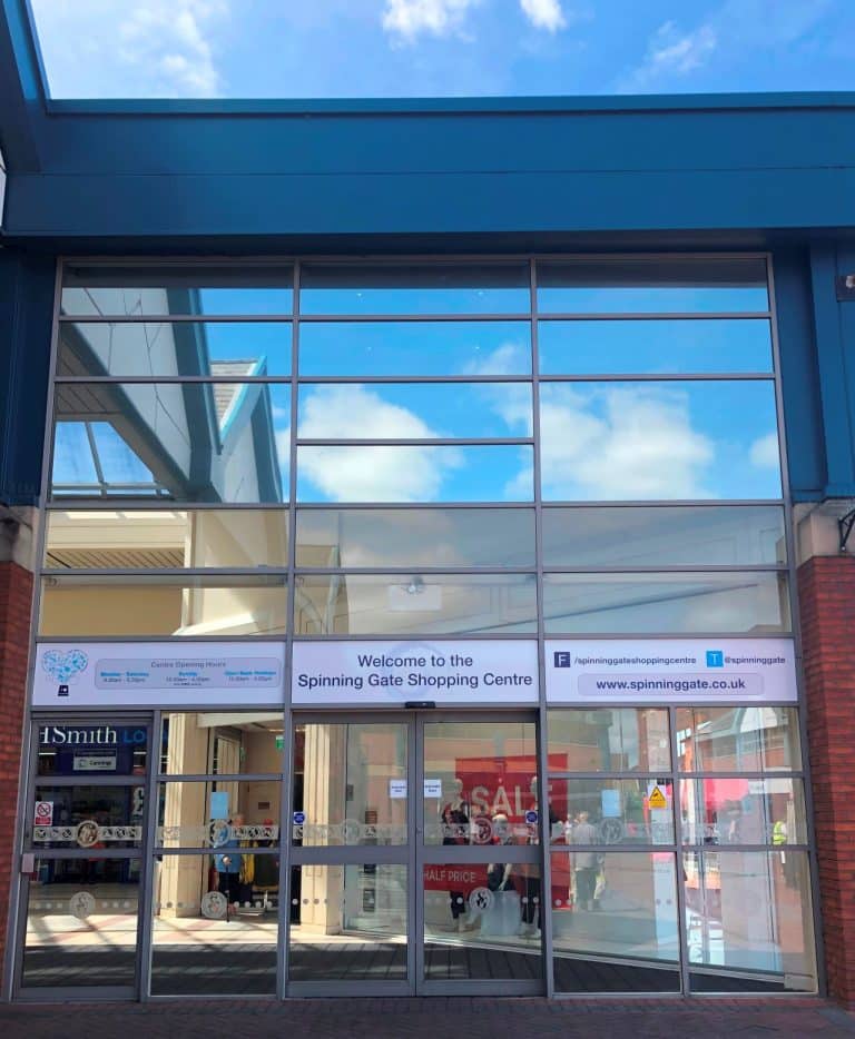 SPINNING GATE SHOPPING CENTRE ANNOUNCE DUAL SERVICES PARTNER