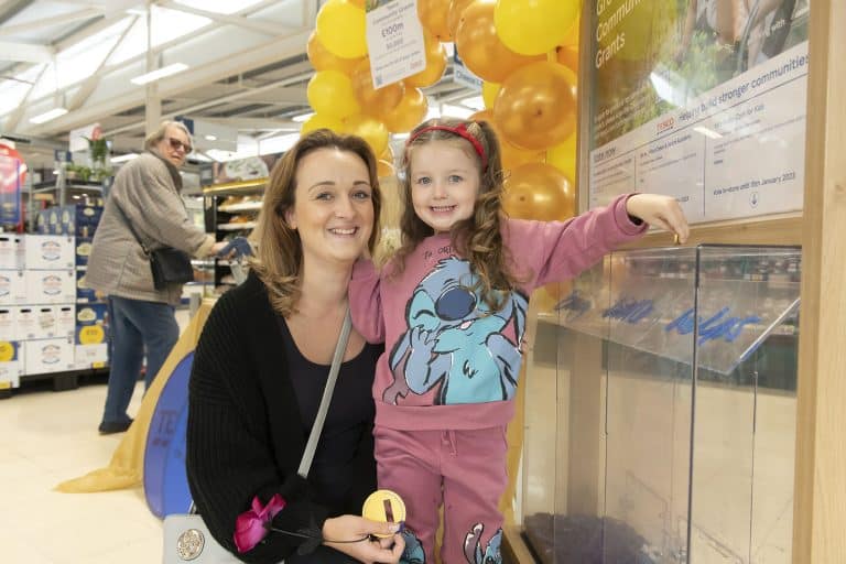 Tesco shoppers in Oldham give £10,000 to Hits Radio Cash for Kids Charity
