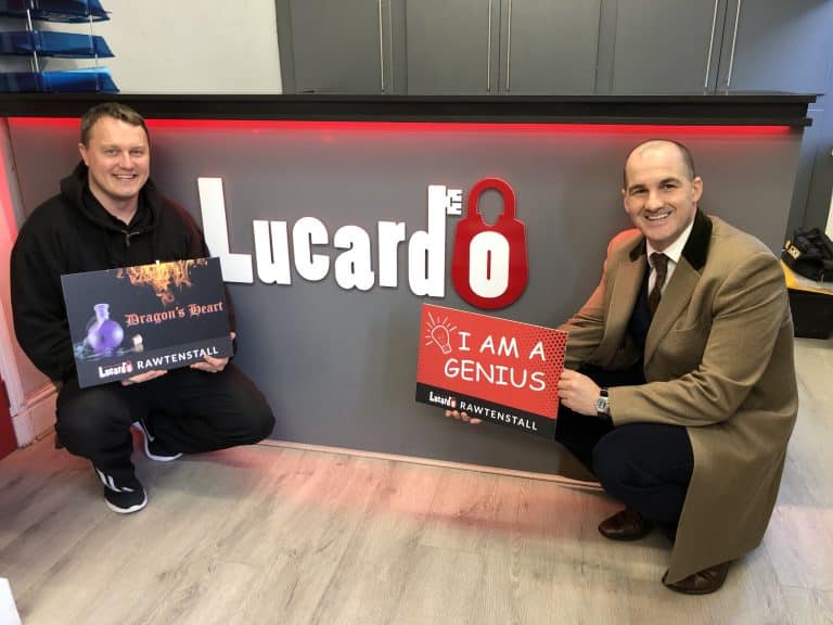 Helping companies to escape and build their teams