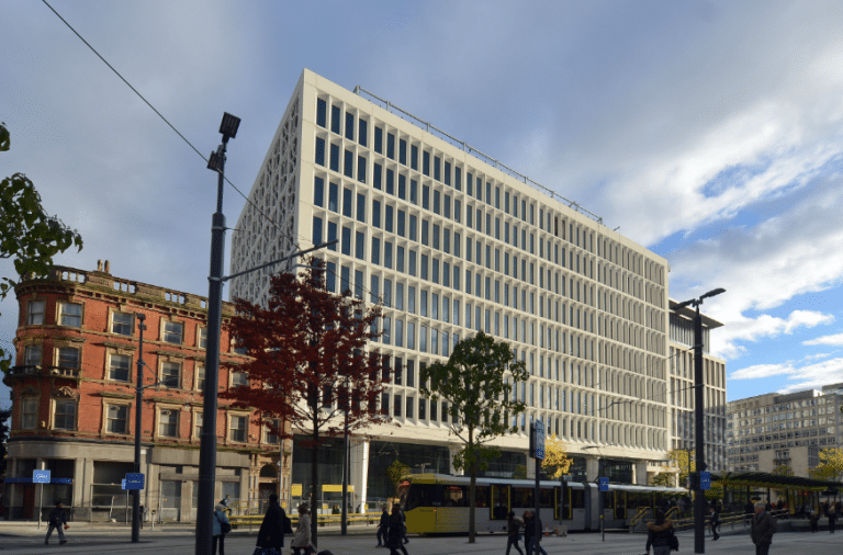 CBRE confirms deal with Knights PLC at Two St Peter’s Square Manchester