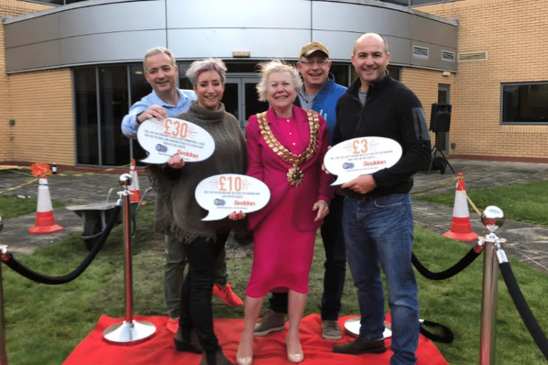 Seddon turns up the heat to support homelessness charity
