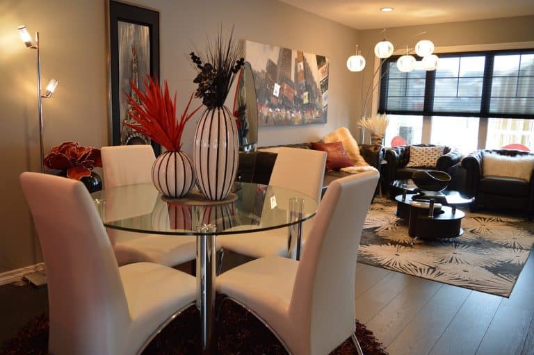 Are glass dining tables in style?