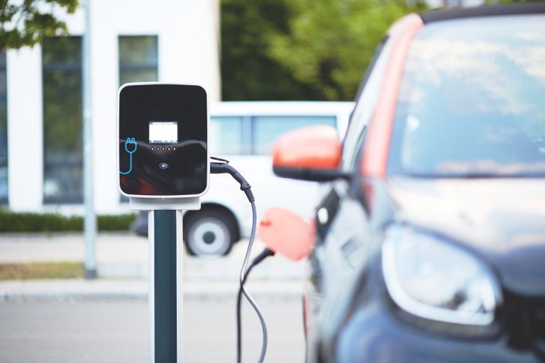 How Switching to an EV Fleet Can Benefit Your Business