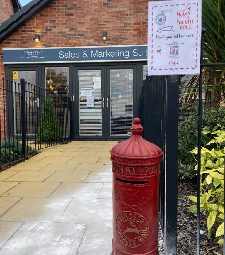 SCHOOL CHILDREN PEN ‘NOTES TO THE NORTH POLE’ FOR LOVELL’S FESTIVE COMPETITION