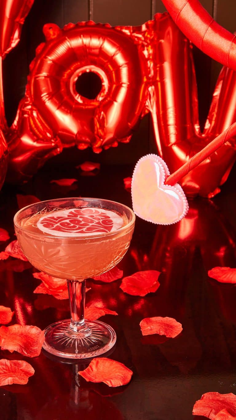 <strong>FOLLOW YOUR HEART TO HARD ROCK CAFE MANCHESTER THIS VALENTINE’S DAY</strong>