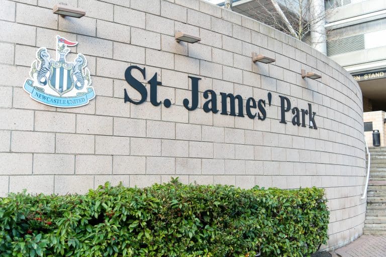 Newcastle United vs Manchester United: Bet £10 and Get £30 in Free Bets with bet365