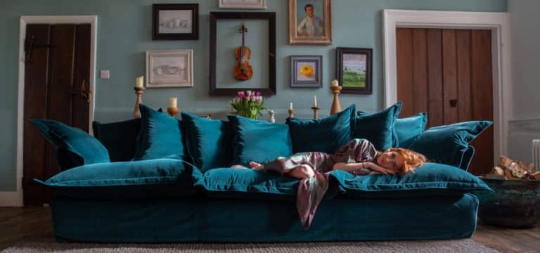 Maker&Son Introduces Licensing Model for Furniture Specialists in the UK