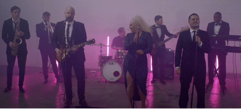 How to Hit the Right Notes with your Wedding Band