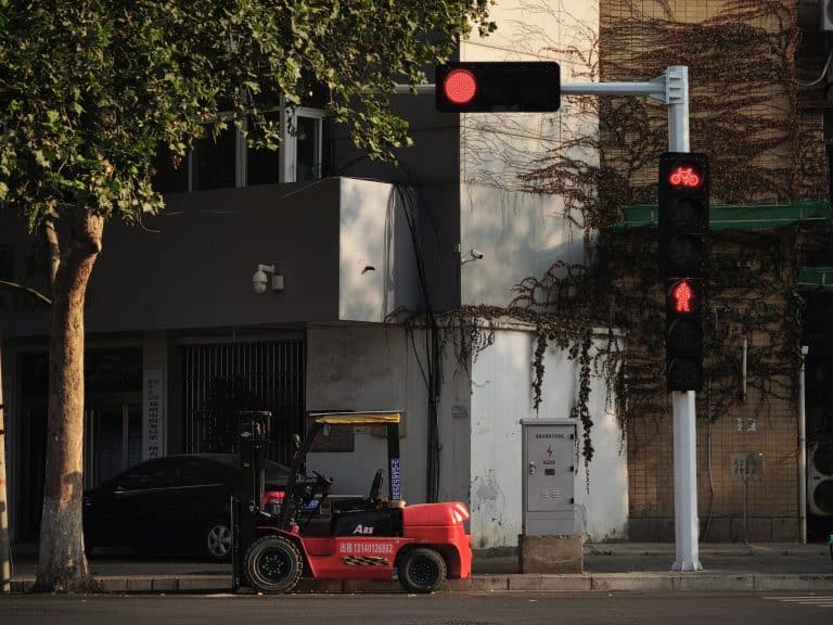 7 Reasons Why Renting a Forklift is Smarter Than Buying