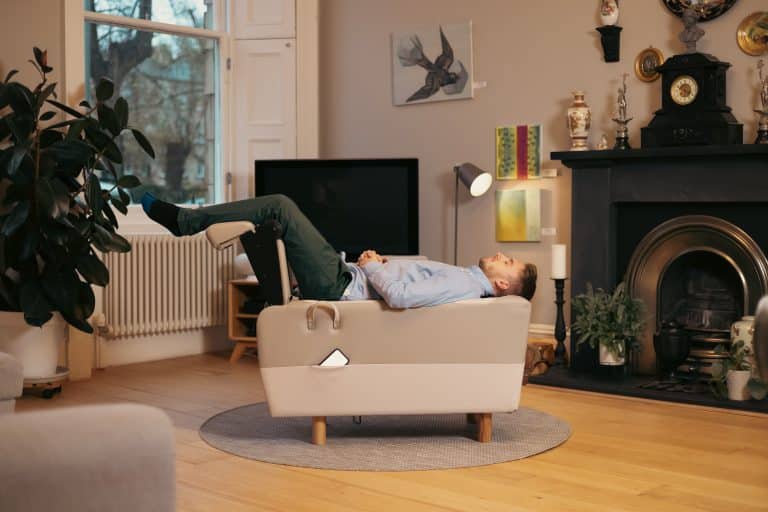 First Robot Physiotherapist Launches as Over a Third of Mancs Off Work with Back Pain