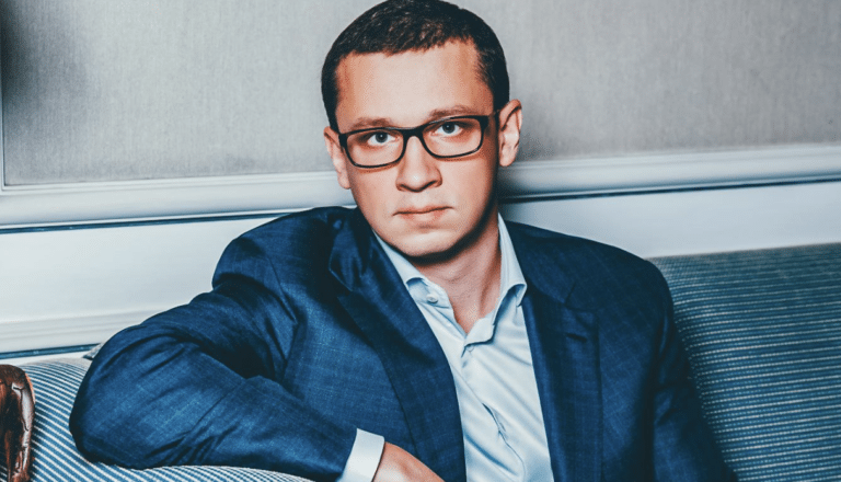 Felix Yevtushenkov: Biography in brief