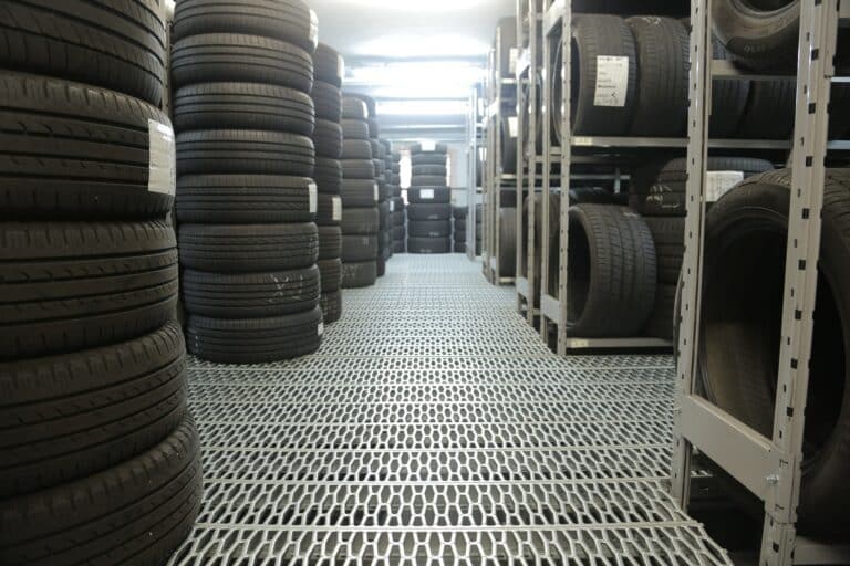 Ecotyre Services Reveal What To Do If You Suffer a Puncture on the Motorway