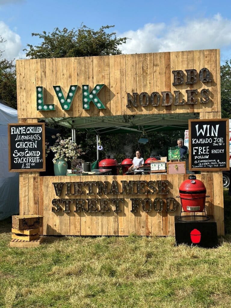 A ‘Feast’ for the Eyes…. Silverpoint & Kamado Joe Stand Success