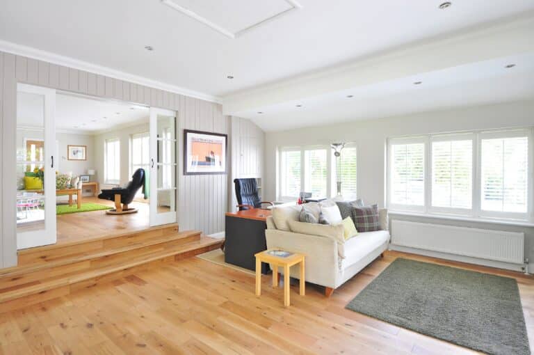 Everything You Should Know About Floor Sealing and Varnish