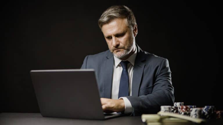 What kind of CEOs are needed for online casinos?