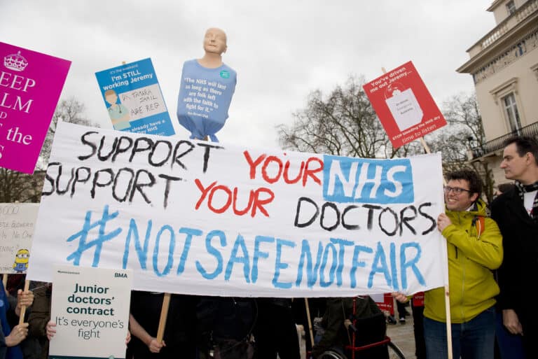 Junior doctors and consultants join forces for major NHS strike today