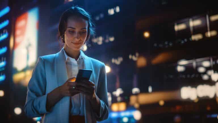 Key features of building a business app in 2023